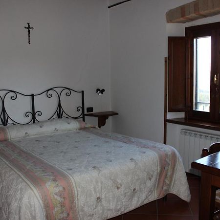 Agriturismo La Ginestrella Civitella D'Arna Bilik gambar