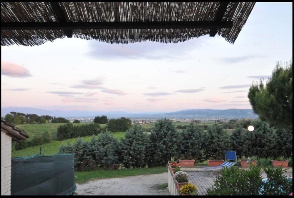 Agriturismo La Ginestrella Civitella D'Arna Luaran gambar