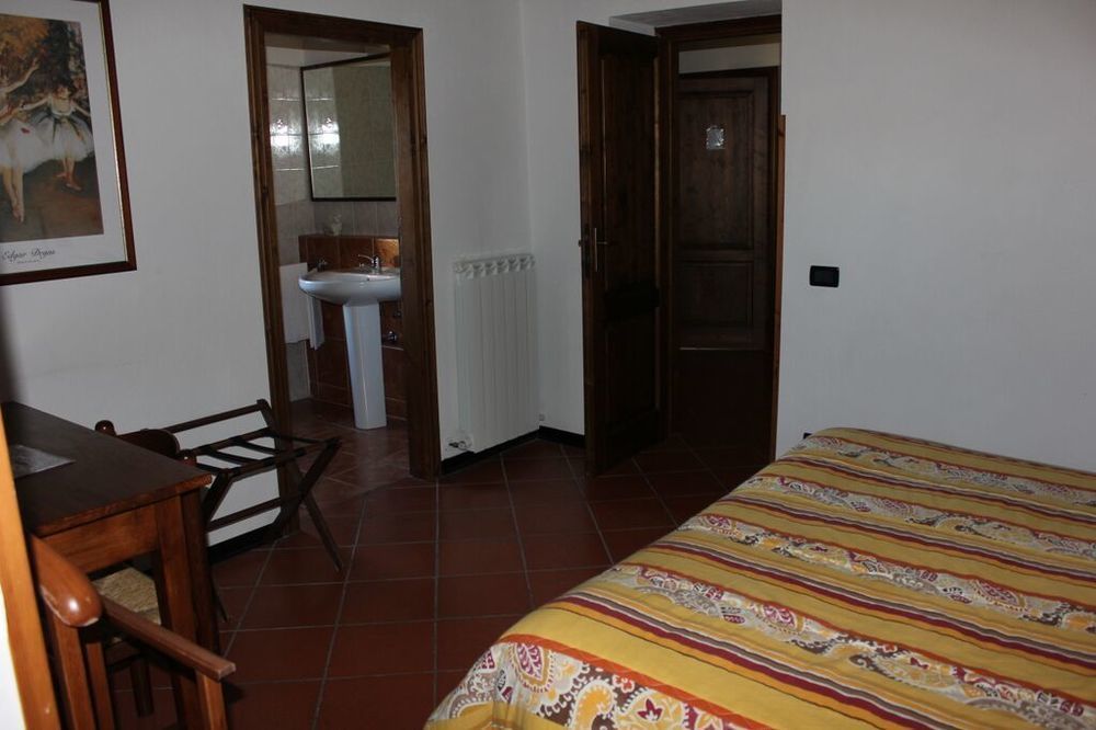 Agriturismo La Ginestrella Civitella D'Arna Luaran gambar