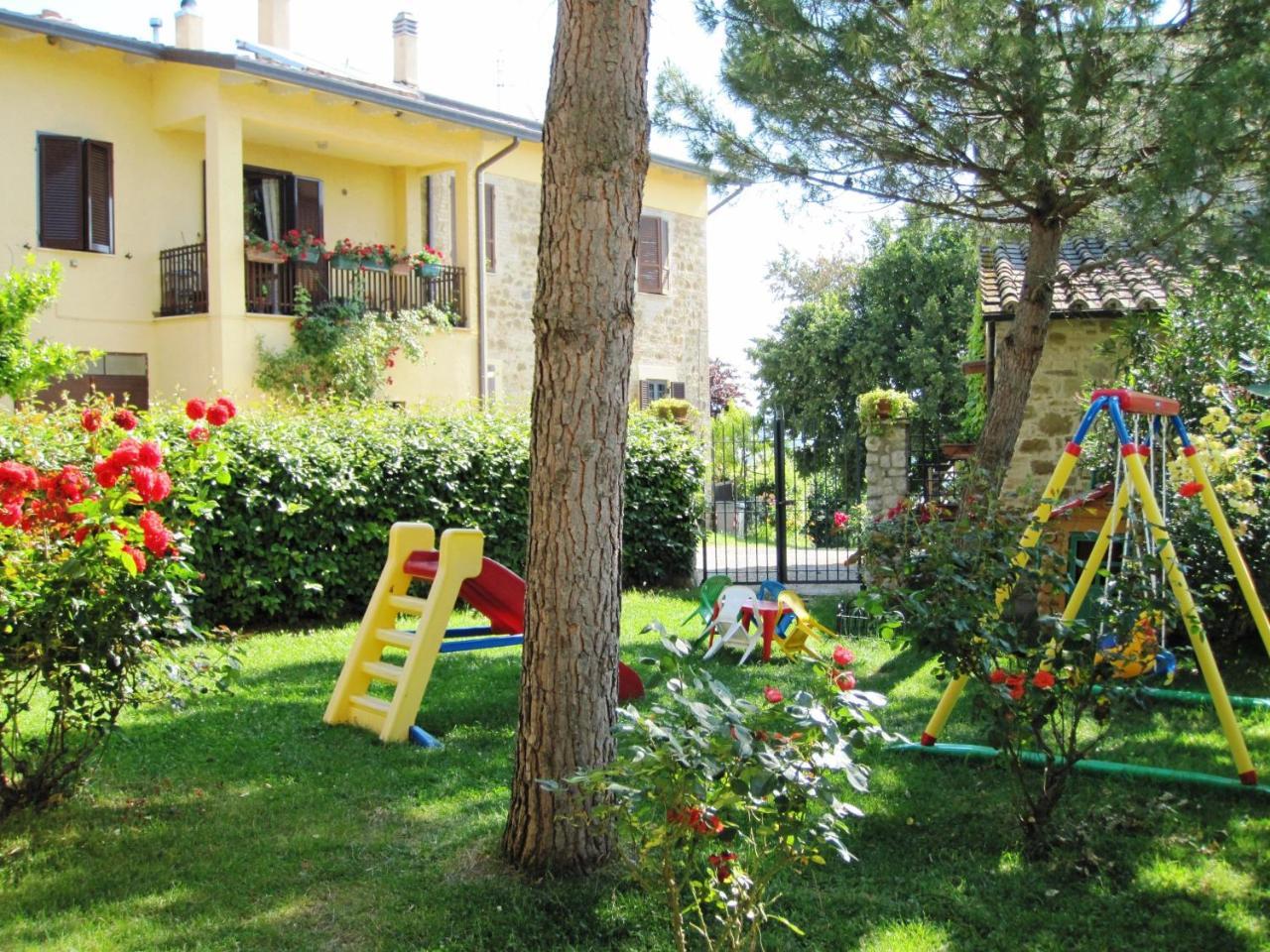 Agriturismo La Ginestrella Civitella D'Arna Luaran gambar
